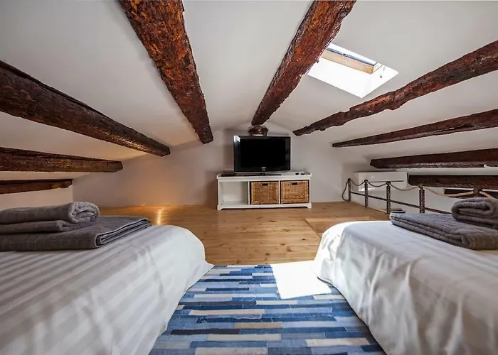 Your Choice 로비니