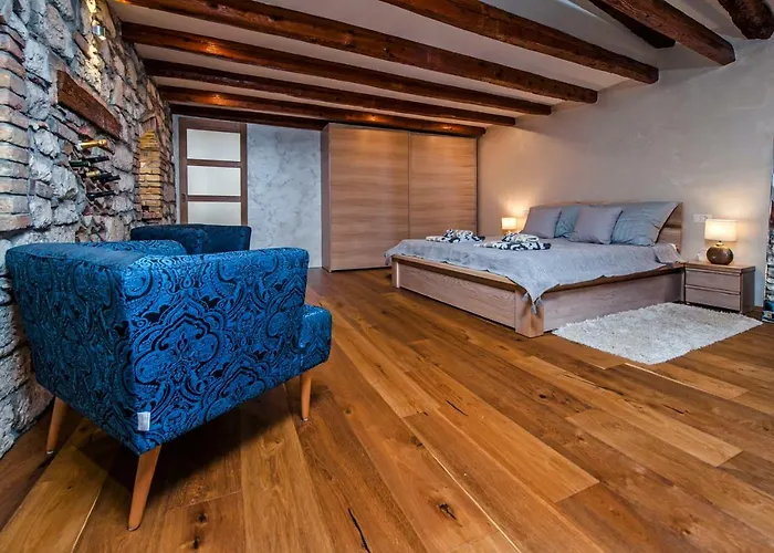 Your Choice Apartment *